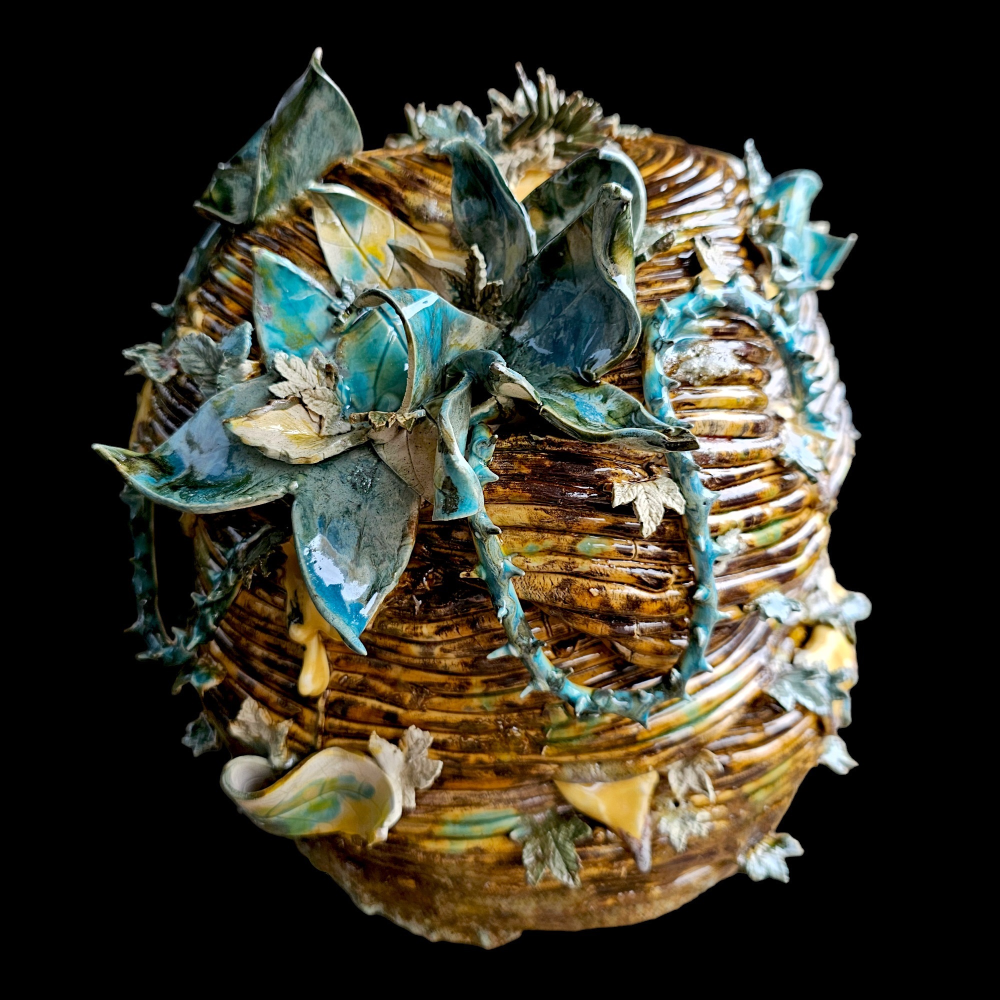 Colmeia Selvagem, original Human Figure Ceramic Sculpture by Ana Sousa Santos