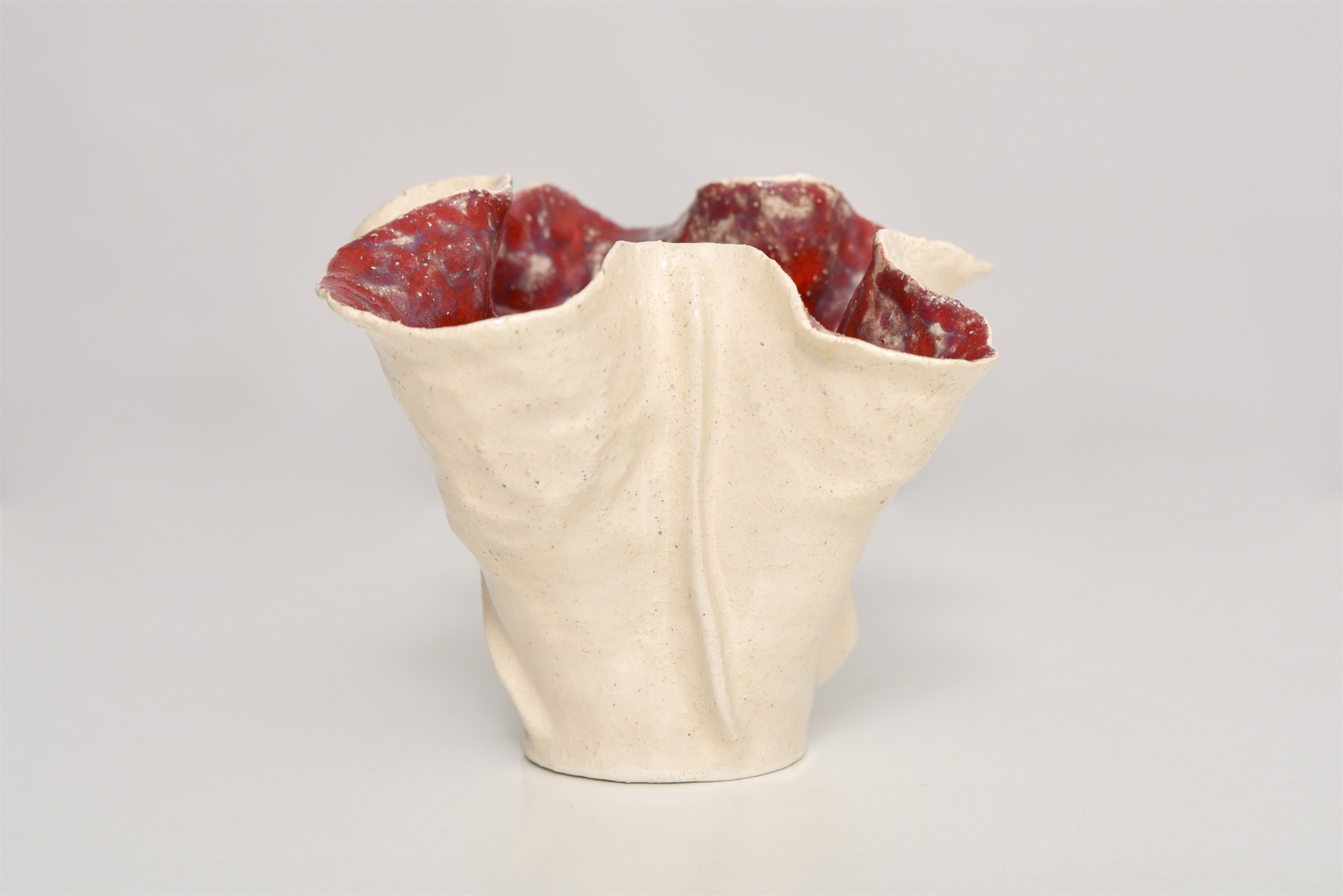 Peça III | Edição Especial | Coleção Oceano, original Figure humaine Céramique Sculpture par Mariana Jerónimo