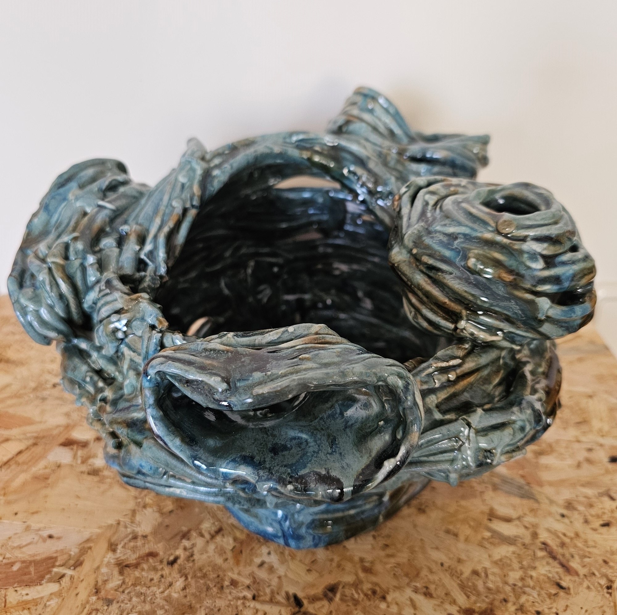 Casúlo Abstrato , original Human Figure Ceramic Sculpture by Ana Sousa Santos