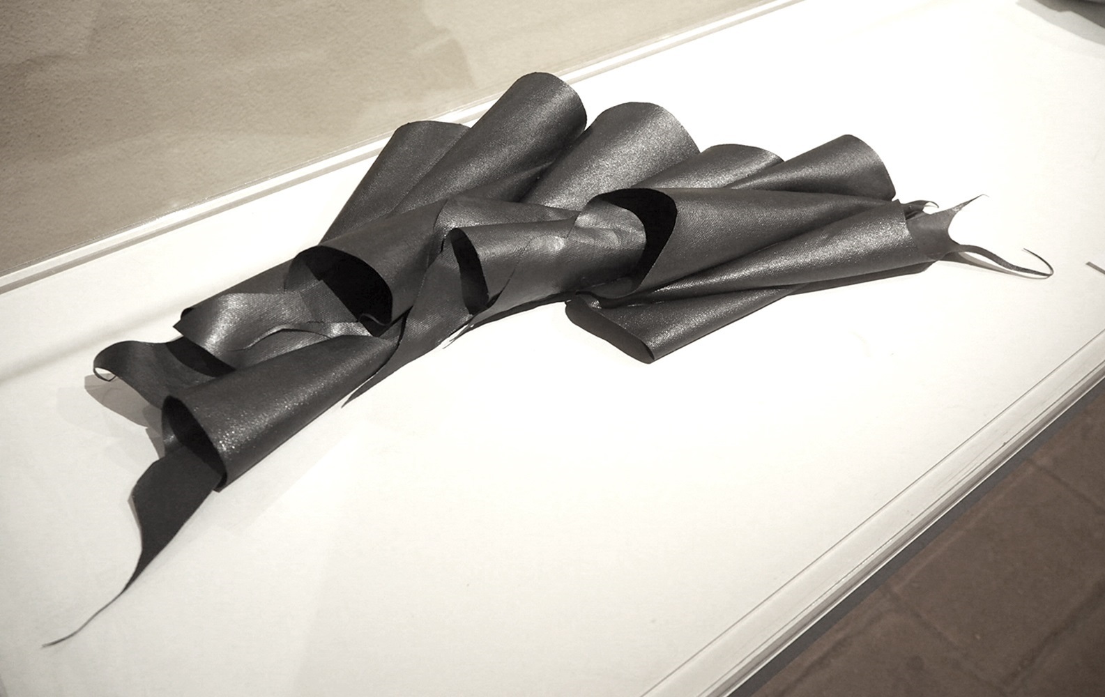 Brigada: Operação Anfíbia, original Animals Mixed Technique Sculpture by Inês  Osório 