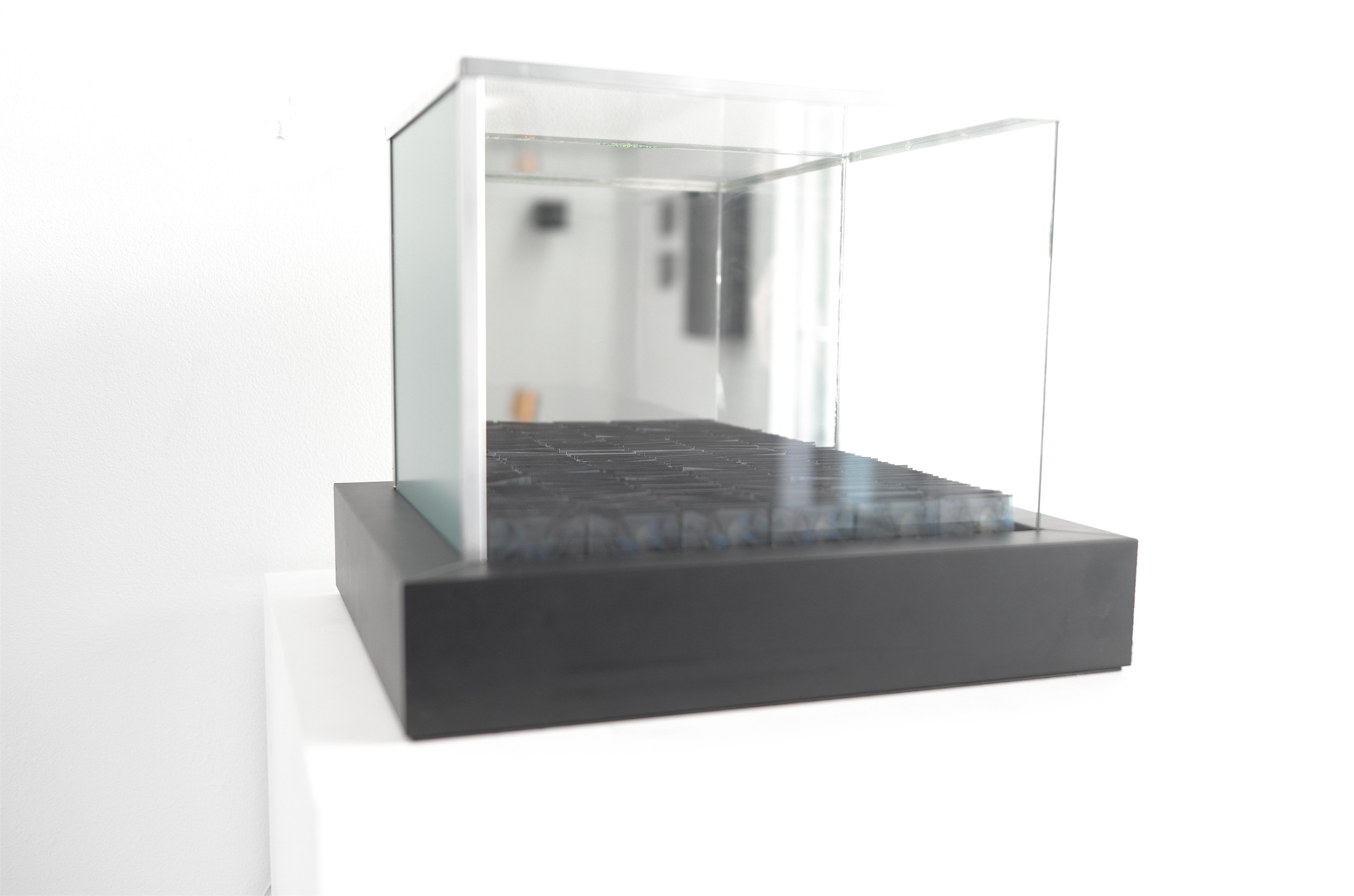 Dou-me a ti, mas super desconfortável, original Resumen Técnica Mixta Escultura de joana pitta