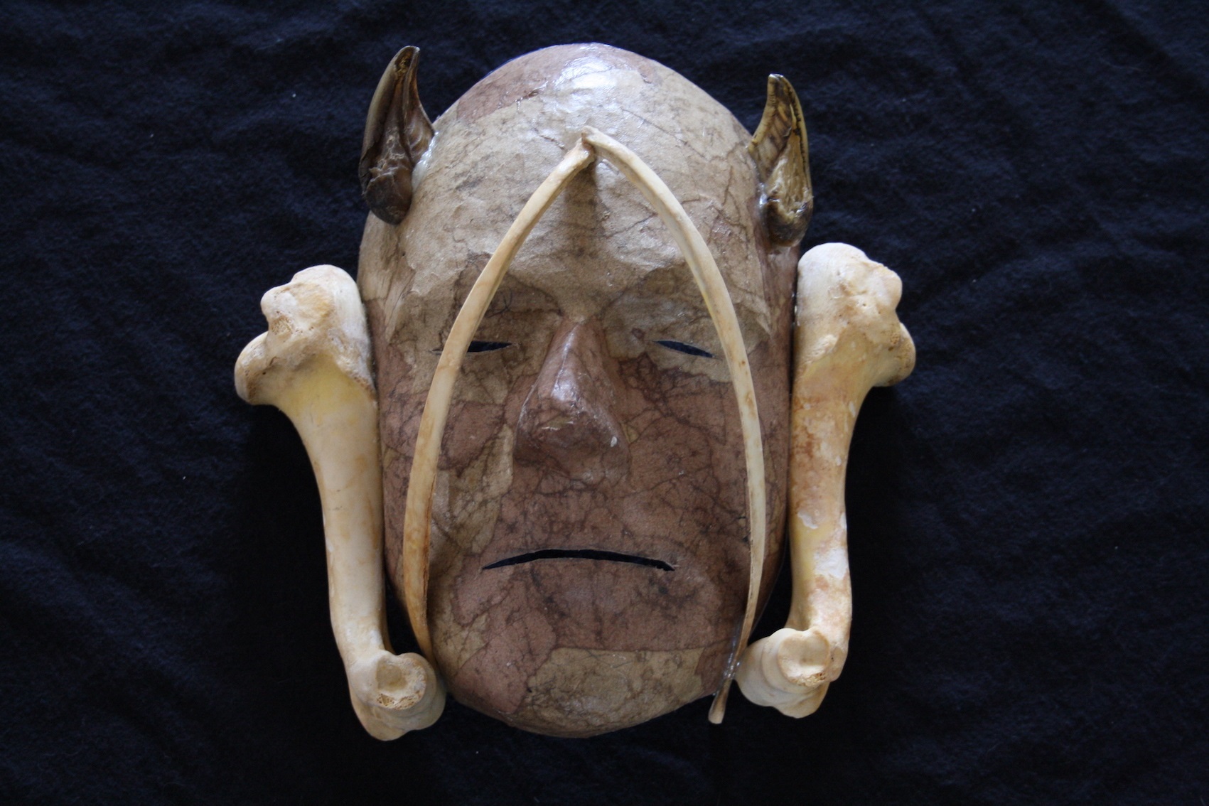 MÁSCARA 777, Escultura Técnica Mista Abstrato original por António  Jorge