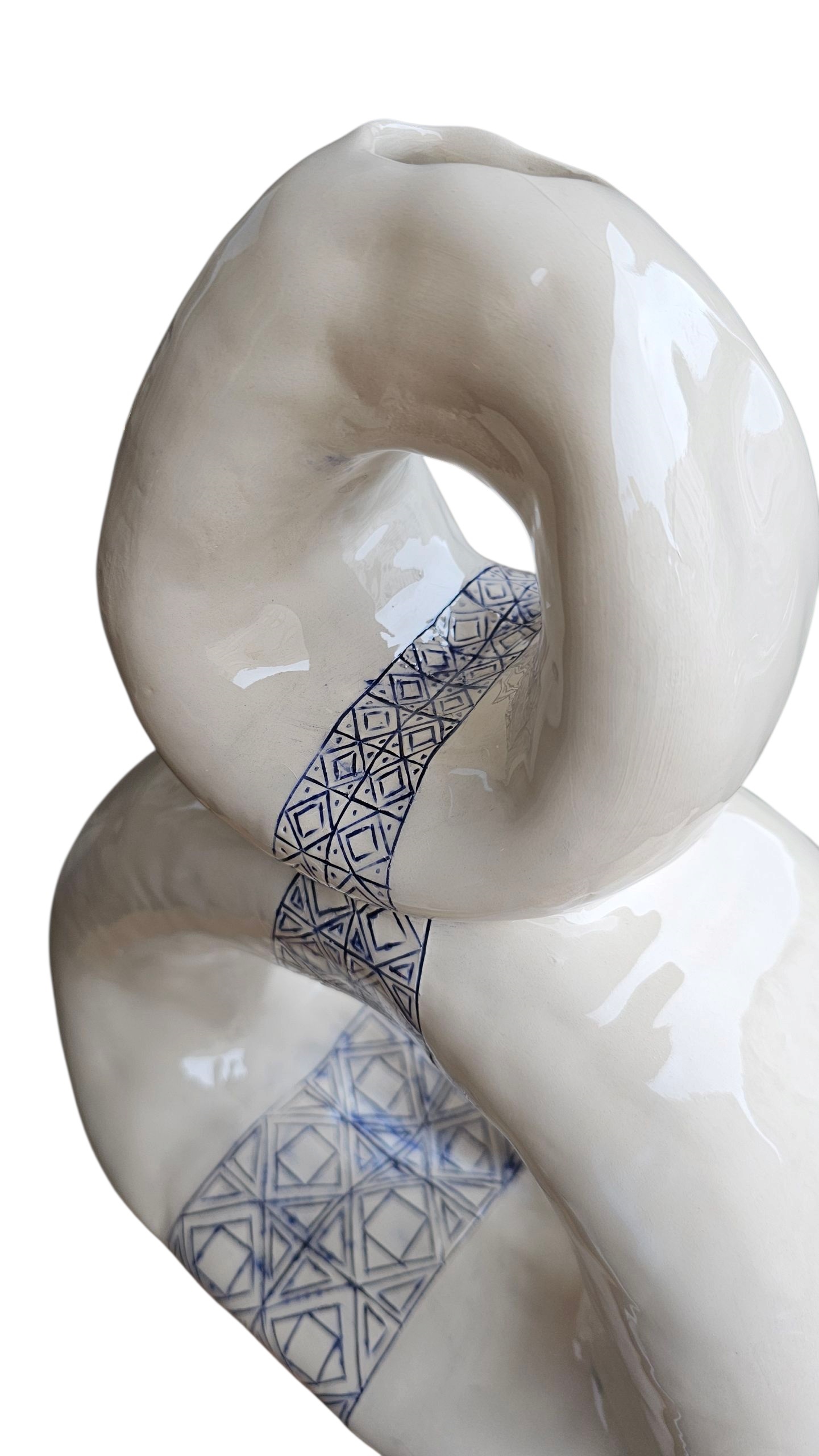 Memória Azul no Corpo do Vaso, original Human Figure Ceramic Sculpture by Ana Sousa Santos