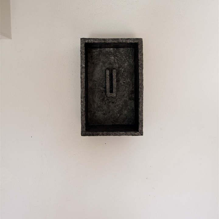 doce distância III, original Minimaliste La cire Sculpture par Carolina Serrano