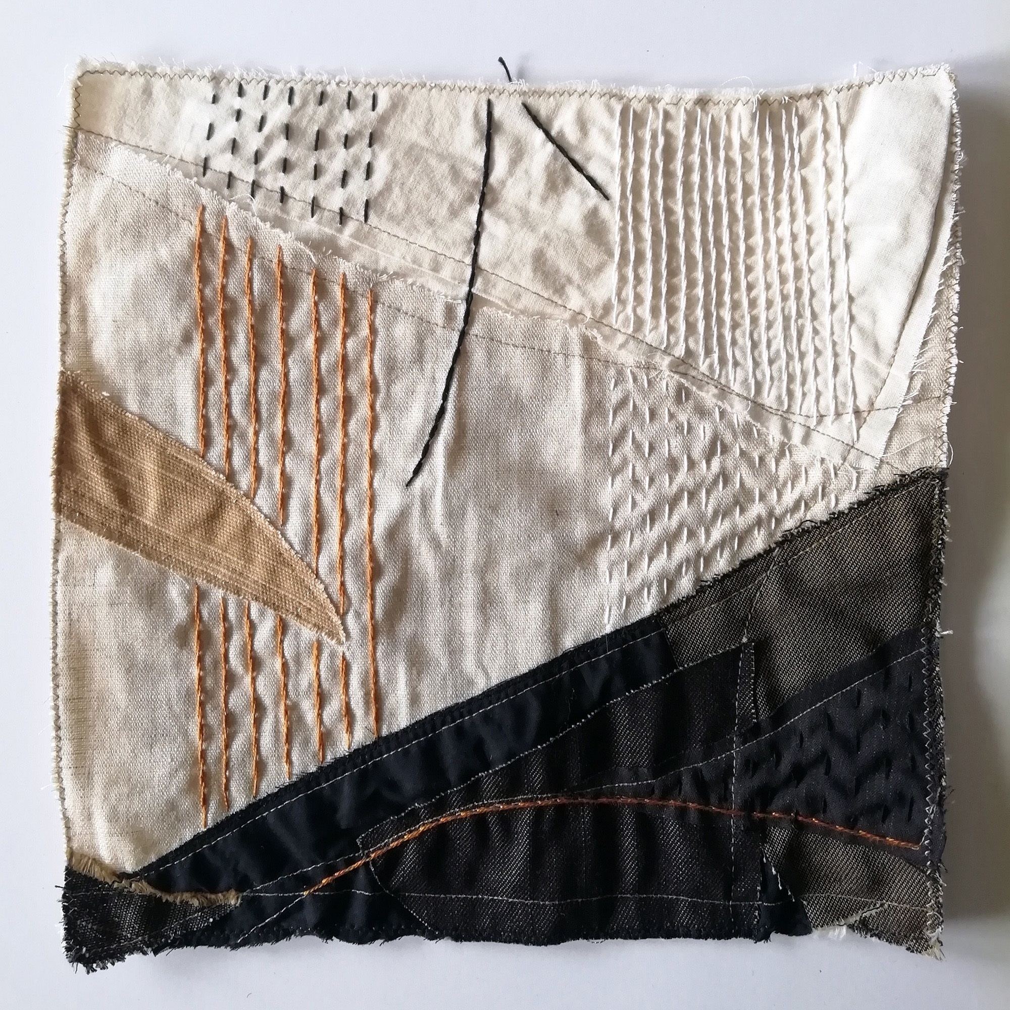 ADVENTO - fragmento #23, original Man Tissue Sculpture by Vânia Kosta