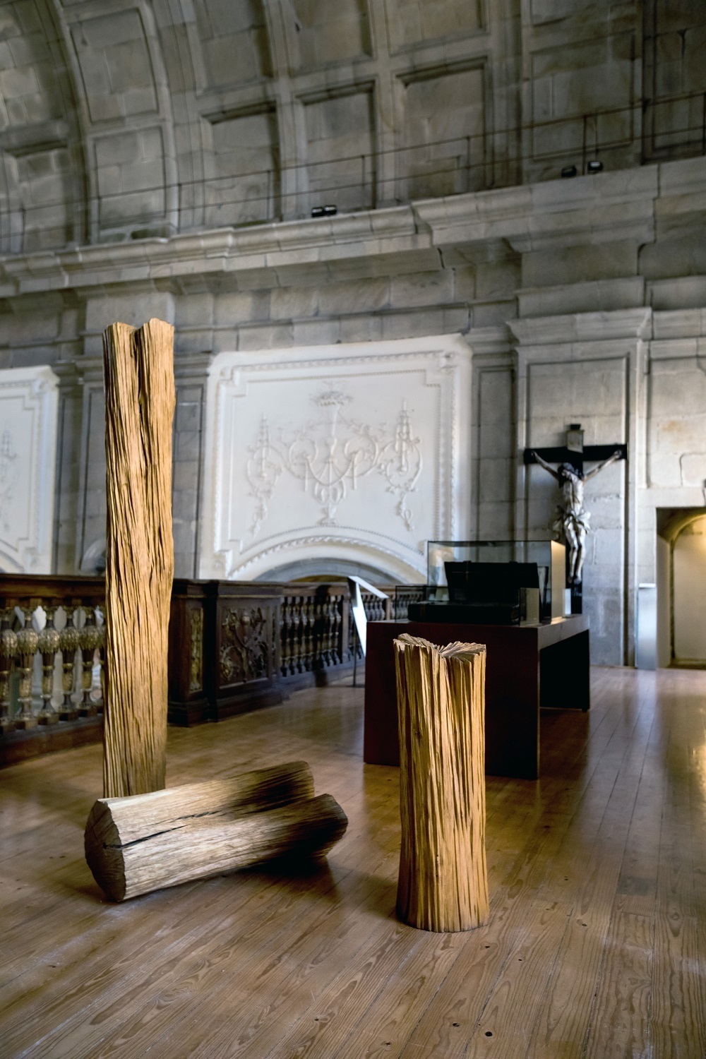 Trilogia de um Carvalho, original Animals Mixed Technique Sculpture by Volker Schnüttgen